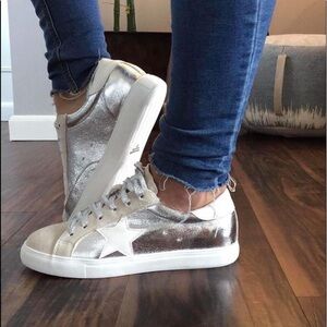 Kelly star metallic sneakers